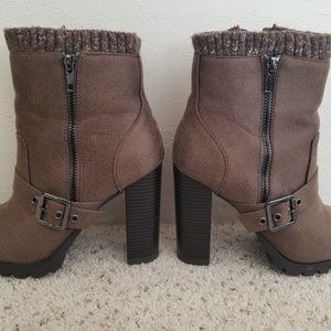 Women ankle boots size 8